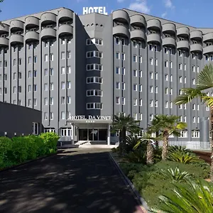 دافنشي ميلان