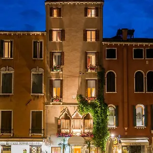 Santo Stefano 3*, Venedik İtalya